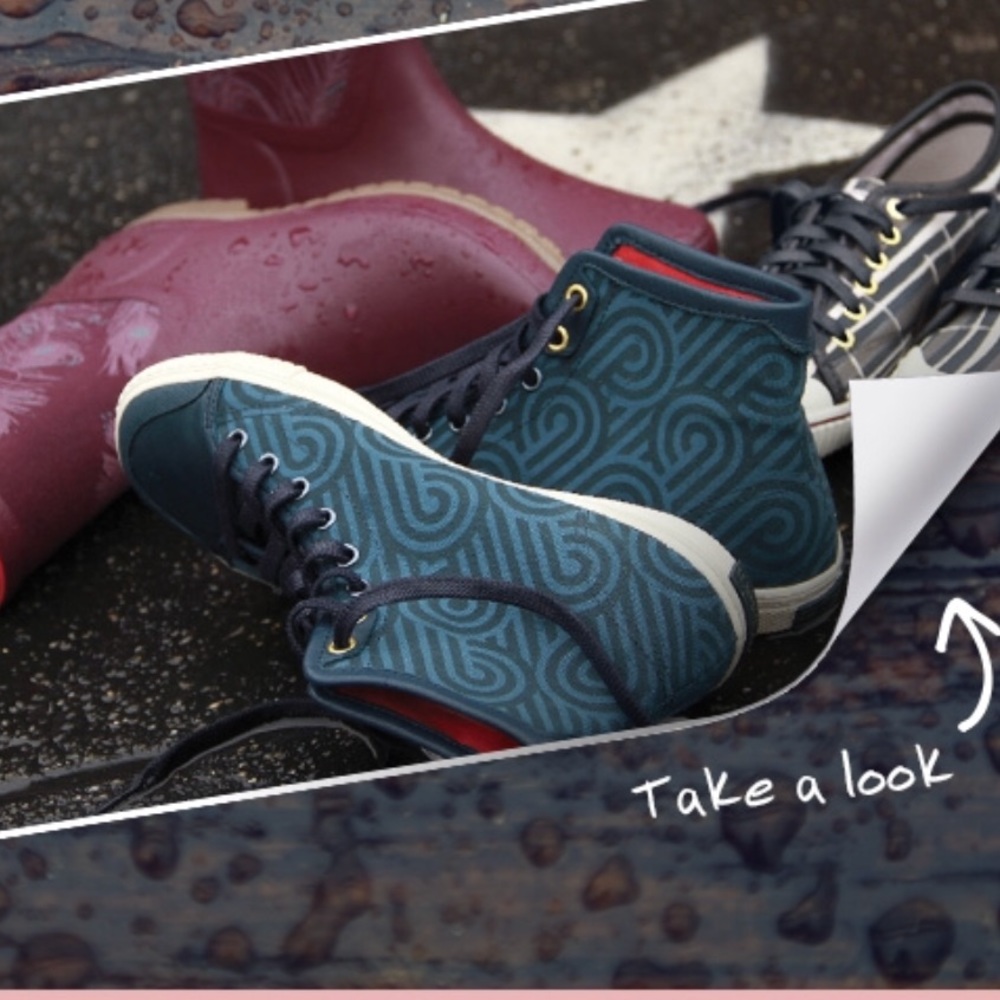 *Sale 50% Off* Blue Design Hightop Sneakers